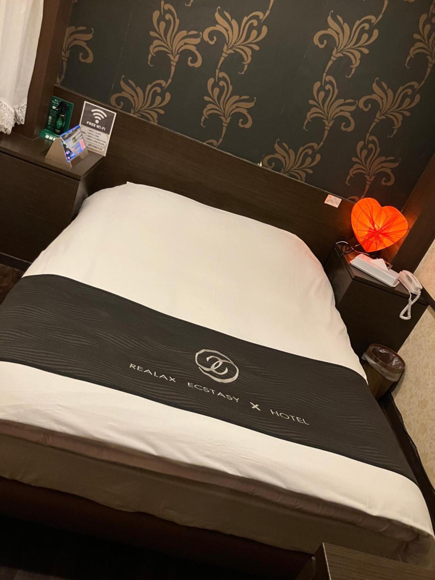 X Hotel - Adult Only- Sayama Bagian luar foto