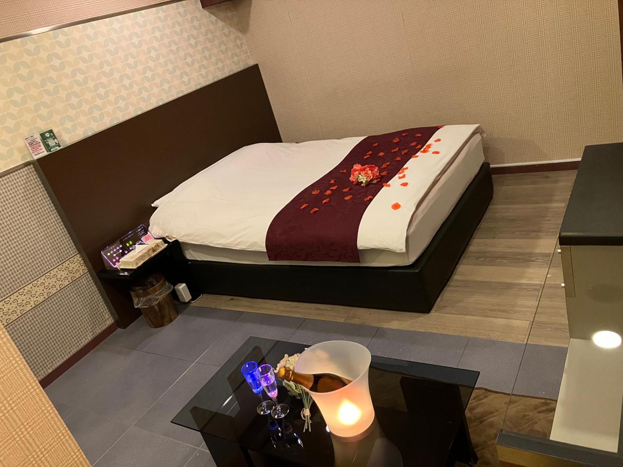 X Hotel - Adult Only- Sayama Bagian luar foto